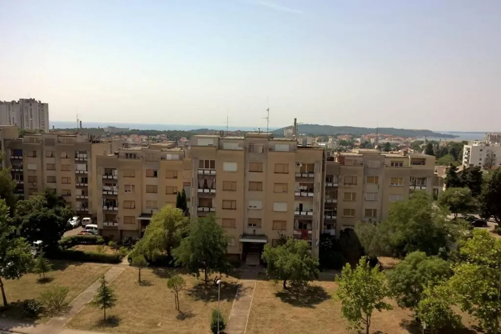 Big Cozy Apartment Near The Beach/Center Pula Croatia